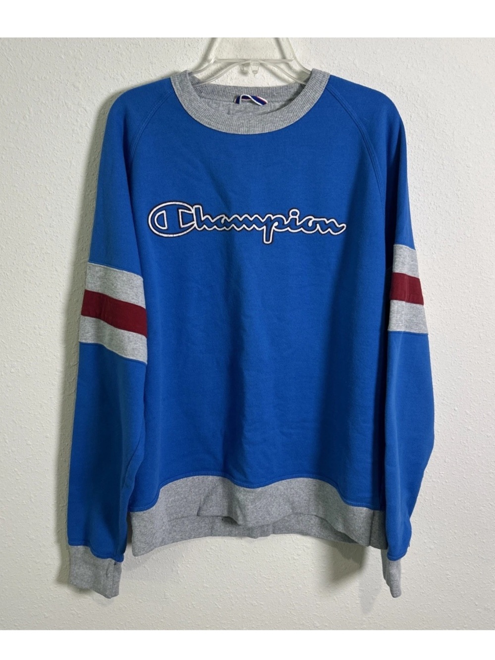 Champion Crewneck Sweatshirt Striped Sleeves Blue Gray Red Men’s Large Varsity